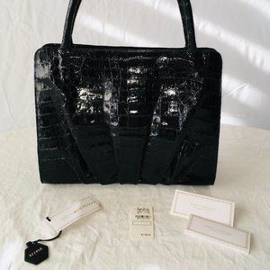 **MINT** 100% AUTHENTIC NANCY GONZALEZ CROCODILE TOTE $3,100 (Black)